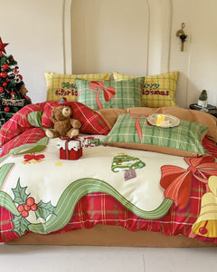 Christmas bedding - MimiStylez