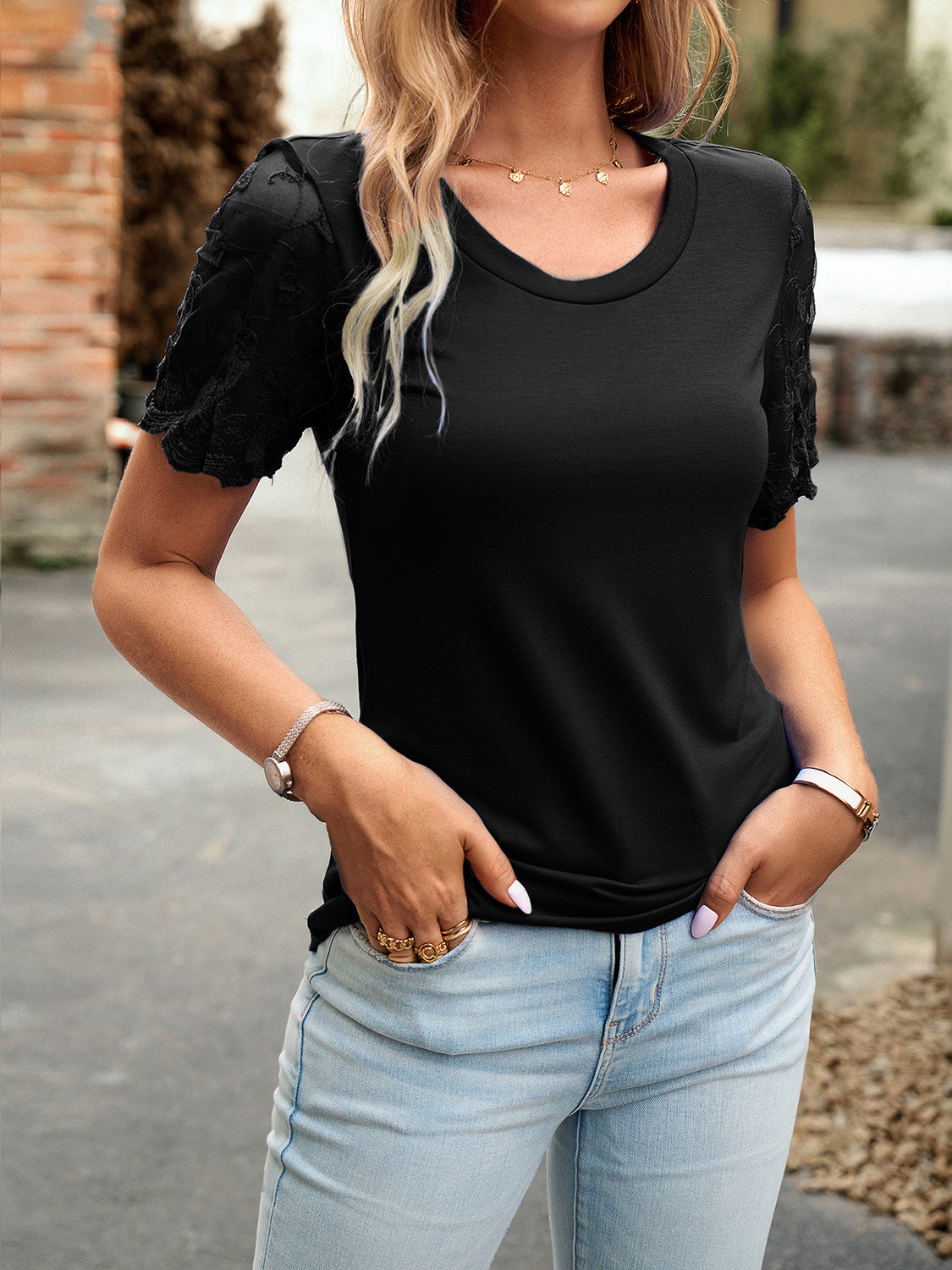 Lace Detail Round Neck Short Sleeve T-Shirt