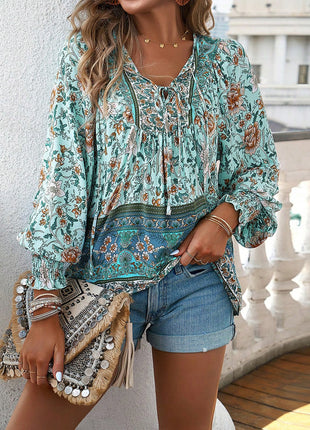 Blusa boêmia com decote em V e manga lanterna