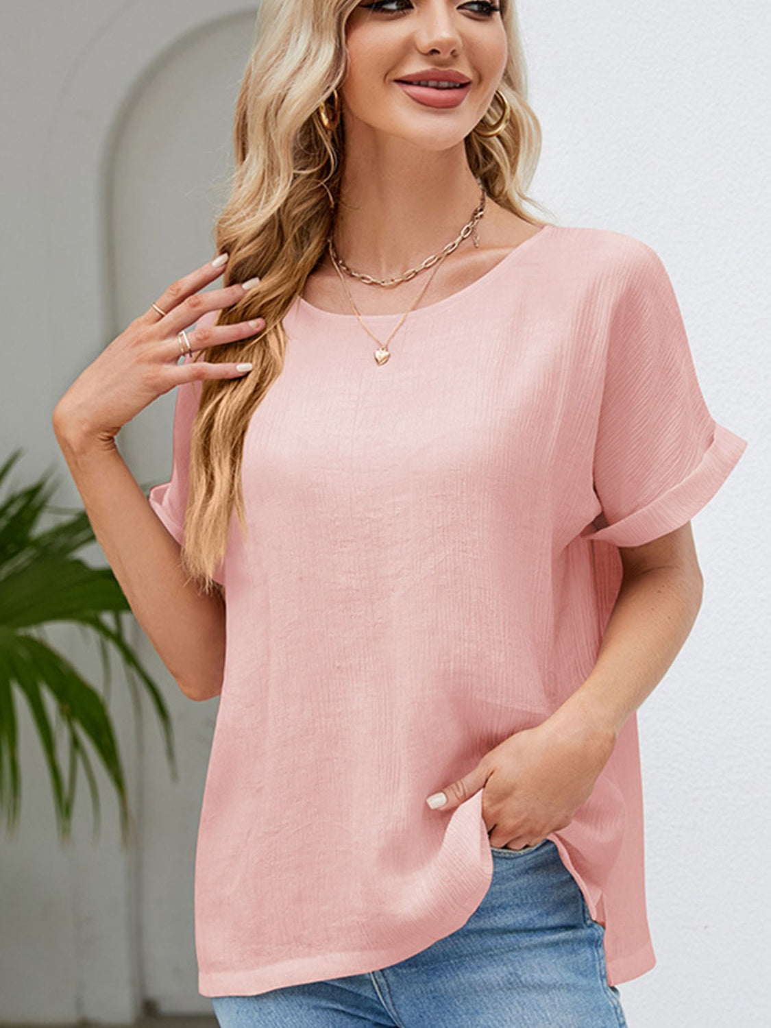 Blusa de manga corta con cuello redondo