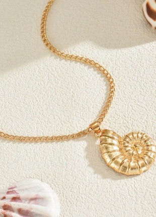 18K Gold-Plated Shell Pendant Necklace - MimiStylez