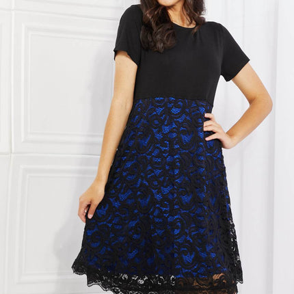 Yelete Full Size Contrasting Lace Midi Dress - MimiStylez
