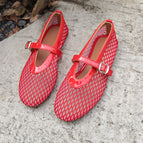 Red Without Buckle