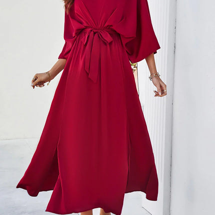 Vestido de manga tres cuartos con cuello en V y abertura anudada