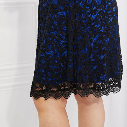 Yelete Full Size Contrasting Lace Midi Dress - MimiStylez