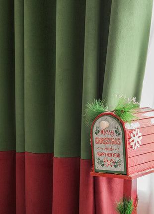 Cross-border New Christmas Velvet Curtain Living Room Bedroom Shading Retro Finished Curtain Red And Green Stitching Curtain