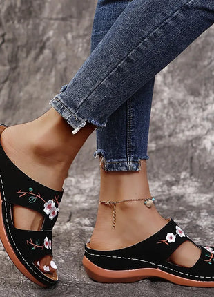Women Slippers Embroider Flowers Leather Woman Sandals Light Casual Wedges