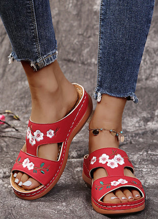 Women Slippers Embroider Flowers Leather Woman Sandals Light Casual Wedges