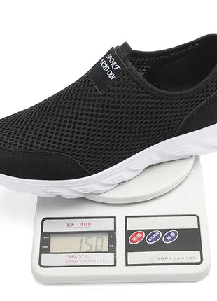 Lightweight Men Casual Shoes Breathable Slip on Male Casual Sneakers Anti-slip Men's Flats Outdoor Walking Shoes Size ds