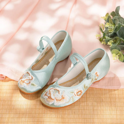 Chinese Embroidery Women Shoes Elegant