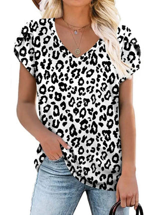 Loose Short Sleeve V-Neck Printed Womens Half Sleeve T-Shirt - MimiStylez