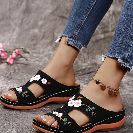 Women Slippers Embroider Flowers Leather Woman Sandals Light Casual Wedges