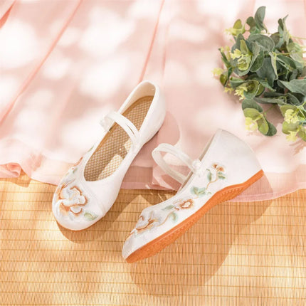 Chinese Embroidery Women Shoes Elegant