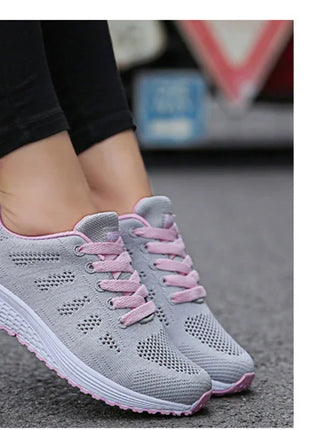 Women Casual Shoes Fashion Breathable Walking Mesh Flat Shoes Sneakers Women Gym Shoes Female Footwear