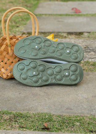 Women's summer shoes - casual sneaker, simple, four seasons general light flat solid women shoes