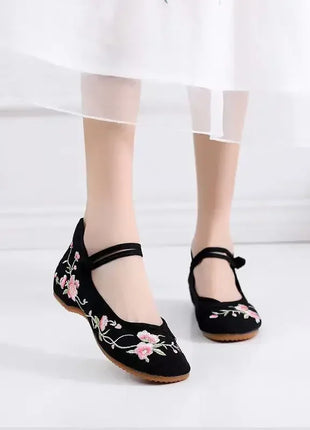Embroidery Women Shoes, Vintage Woman Sneakers