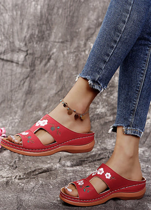 Women Slippers Embroider Flowers Leather Woman Sandals Light Casual Wedges