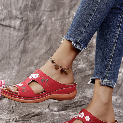 Women Slippers Embroider Flowers Leather Woman Sandals Light Casual Wedges