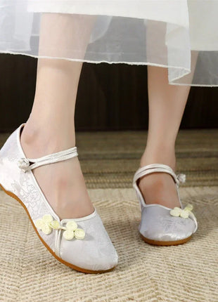 Embroidery Women Shoes, Vintage Woman Sneakers