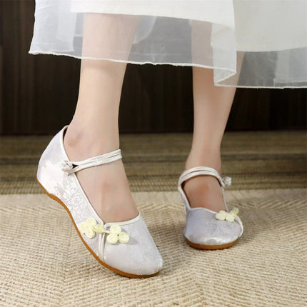 Embroidery Women Shoes, Vintage Woman Sneakers