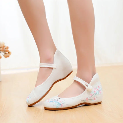 Embroidery Women Shoes, Vintage Woman Sneakers