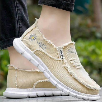 Women's shoes Daisy embroidery, casual sneaker - MimiStylez