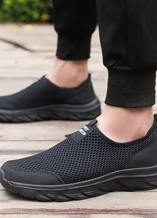 Lightweight Men Casual Shoes Breathable Slip on Male Casual Sneakers Anti-slip Men's Flats Outdoor Walking Shoes Size ds