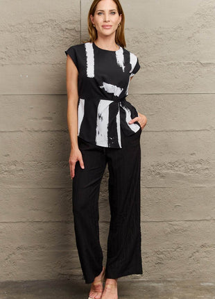 Printed Round Neck Short Sleeve Blouse - MimiStylez