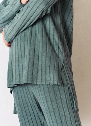 b2871f34-57dd-4854-9b0c-5ffd4e0e6654-Max