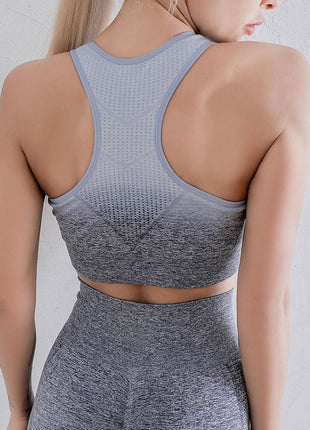 b372061c2de34a7d9407a97f702a01bf-Max