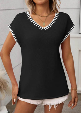 Contrast Trim V-Neck Short Sleeve Knit Top - MimiStylez