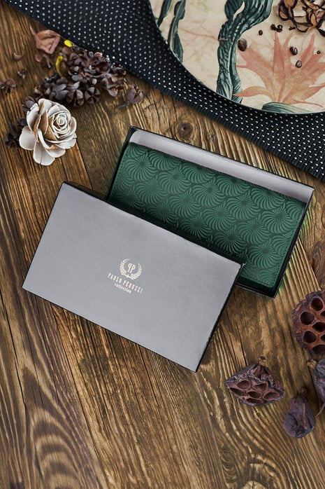 Leather Wallet – Geometric Embossed, 15 Card Slots, Zipper Coin Pocket - MimiStylez