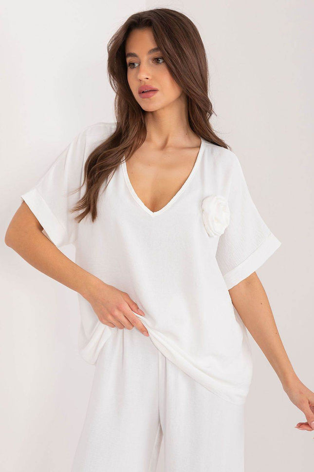 Oversize V-Neck Blouse with Short Sleeves – Casual Elegance - MimiStylez