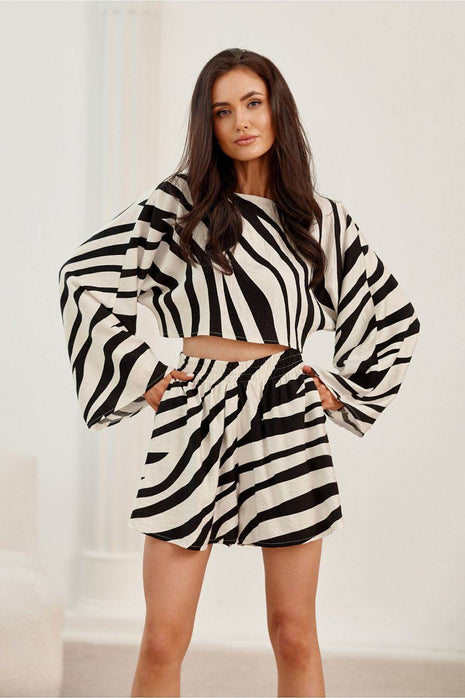 Loose Summer Blouse with Wide Sleeves – Breathable Viscose-Linen Blend - MimiStylez