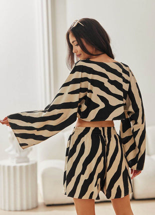 Loose Summer Blouse with Wide Sleeves – Breathable Viscose-Linen Blend - MimiStylez