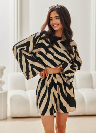 Loose Summer Blouse with Wide Sleeves – Breathable Viscose-Linen Blend - MimiStylez