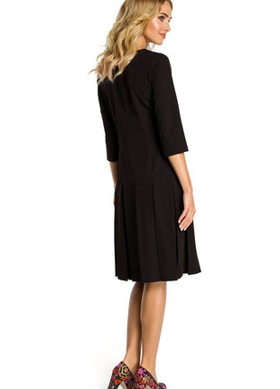 Short-Sleeve Dress with Dropped Waist and Contrasting Ruffles - MimiStylez