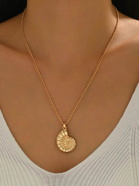 18K Gold-Plated Shell Pendant Necklace - MimiStylez