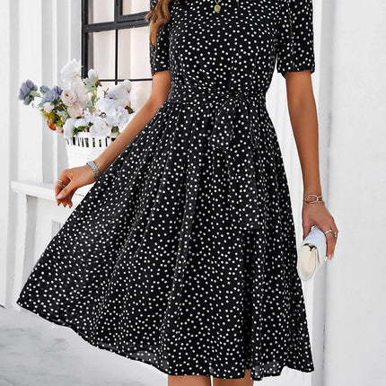 Vestido estampado de manga corta con cuello redondo
