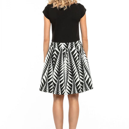 Elegant Dress with Contrasting Pleats & Boat Neckline - MimiStylez