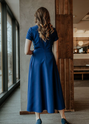 Elegant Long Dress with Flared Bottom & Easy Zipper Closure - MimiStylez