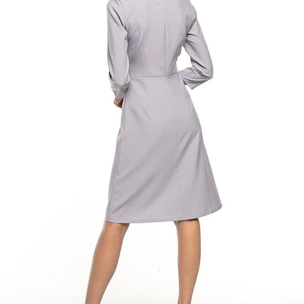 Elegant Trapeze Dress with Darts & 3/4 Sleeves - MimiStylez