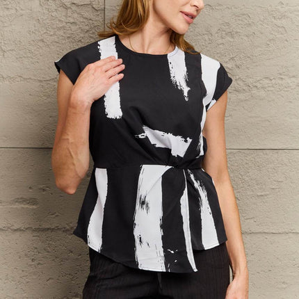 Printed Round Neck Short Sleeve Blouse - MimiStylez