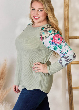 Hailey & Co Full Size Printed Round Neck Blouse - MimiStylez