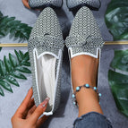Light gray grid