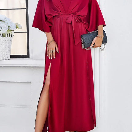 Vestido de manga tres cuartos con cuello en V y abertura anudada
