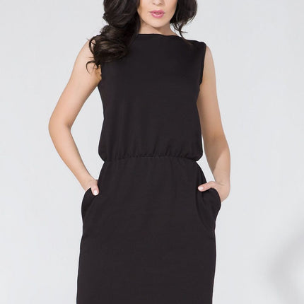 Knit Dress with Seam Pockets & Raw Hem Details - MimiStylez